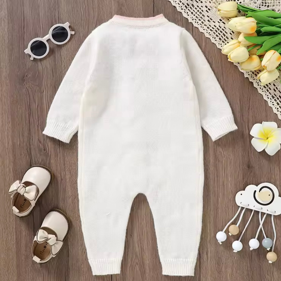 KNITTED FLORAL WHITE ROMPER